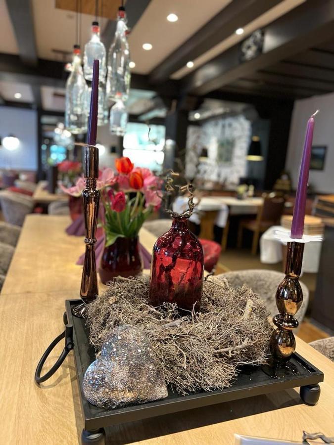 斯切瓦兹德霍夫酒店 欣特察尔滕 外观 照片